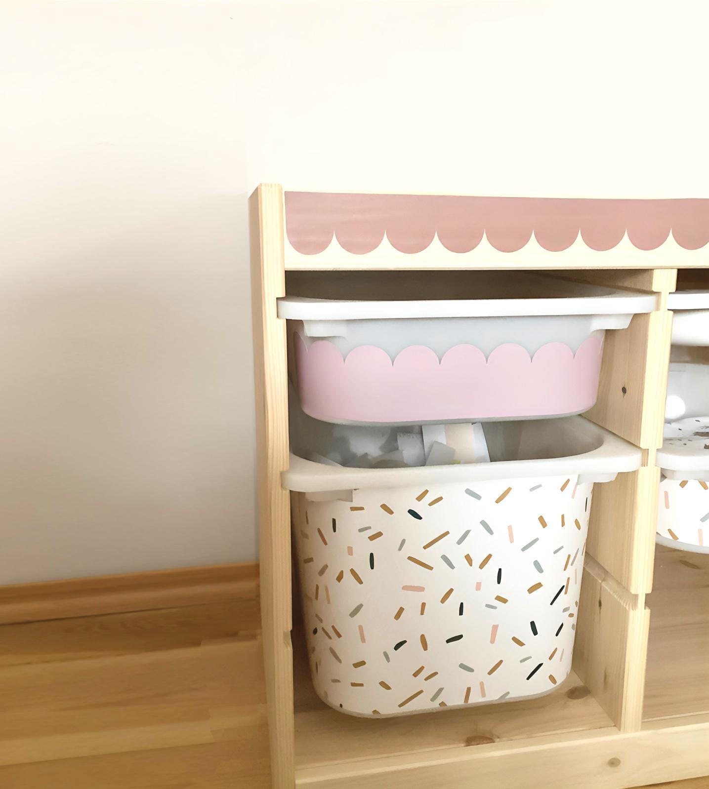 Trofast Dekoration Jakobsmuschel Trofast Aufkleber Jakobsmuschel Ikea Möbeldekor gewellte Frontaufkleber Trofast Ikea Hack Trofast farbenfroh