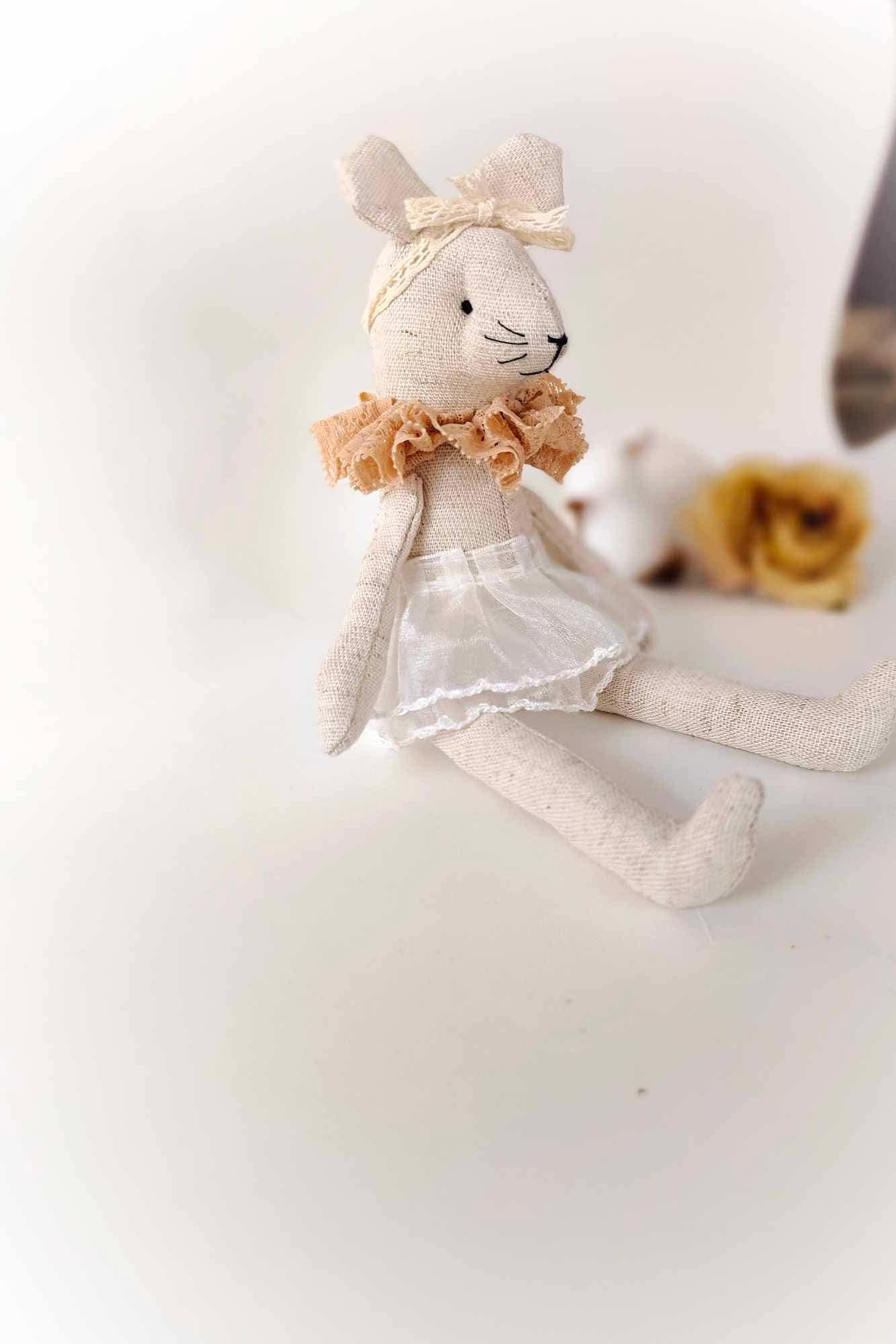 Maus Schnittmuster Maushandarbeits-Tutorial mit Fotos Musterspielzeug nähen ausgestopftes Mausmuster einfaches Schnittmuster Maus