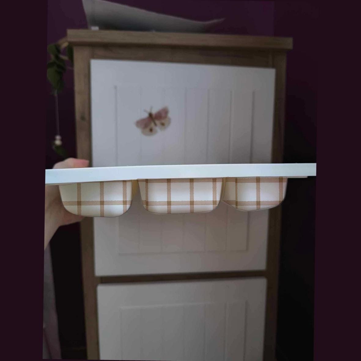 Kleiner TROFAST Behälter mit Fächern Gingham-Muster Trofast Aufkleber Gingham Trofast ist zurück Gingham-Muster Aufkleber Ikea Trofast Tray Aufkleber